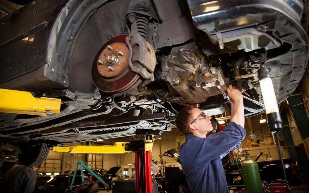 How Much Do Automotive Technicians Make at Canadian Tire