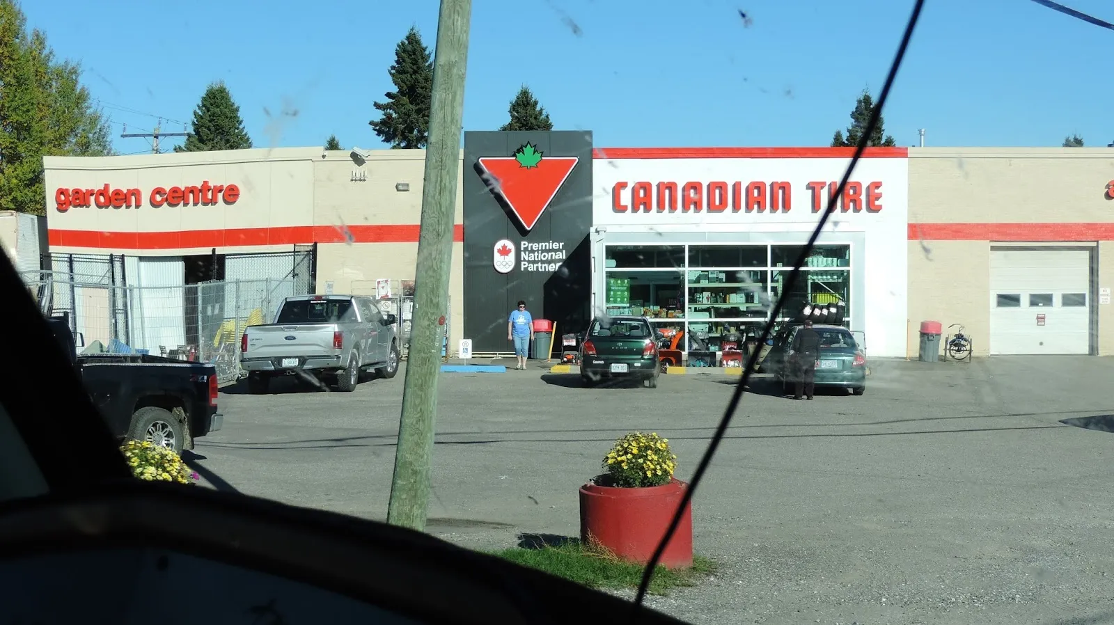 Where is the Smallest Canadian Tire in Canada